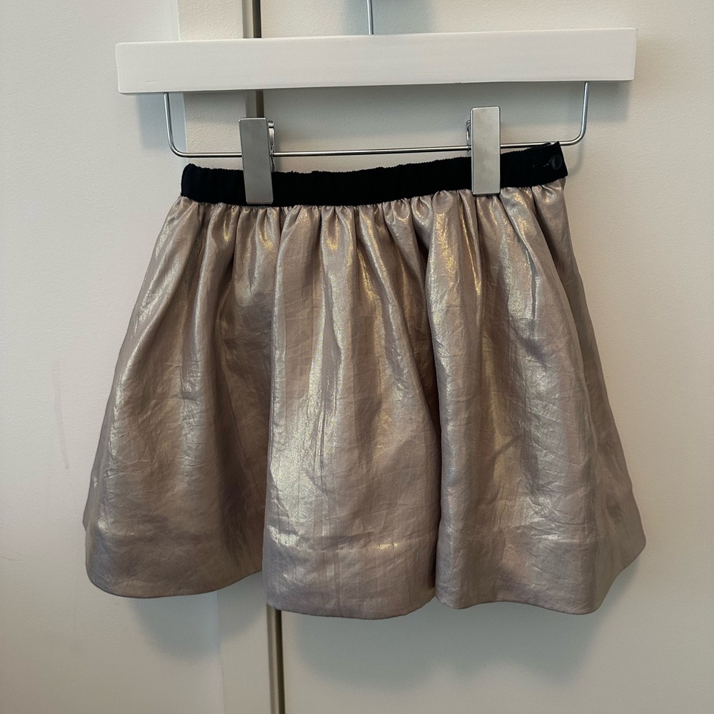 Gold Bonpoint skirt. Size 3